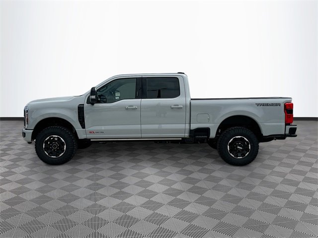 New 2026 Ford F250 4x4 Crew Cab Super Duty image 3