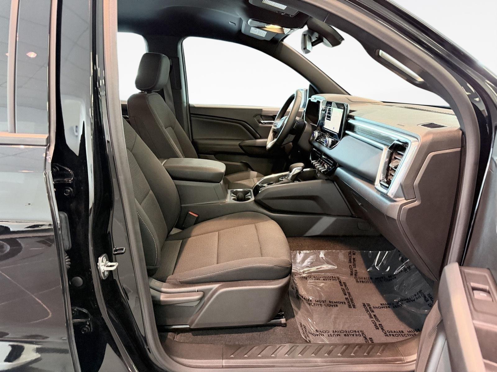 Used 2025 GMC Canyon Elevation w/ Convenience Package AWD/4WD image 29