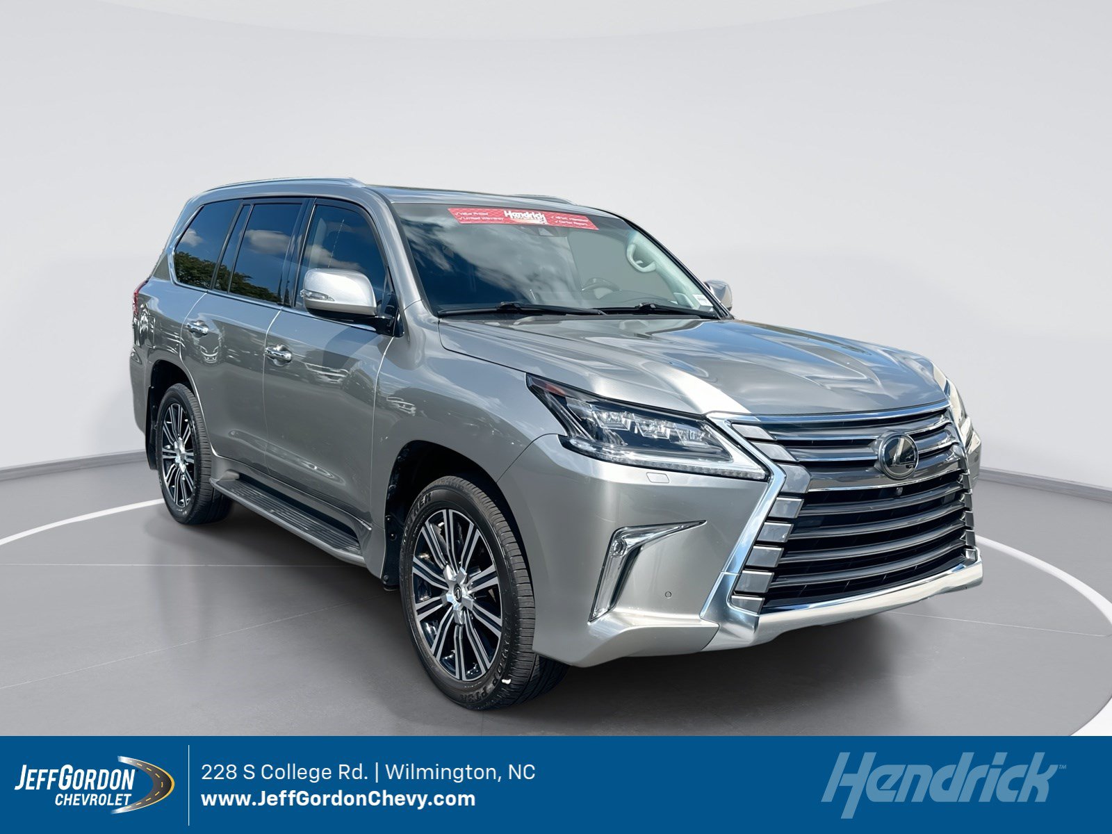 Used 2021 Lexus LX 570 4WD w/ Luxury Package image 1