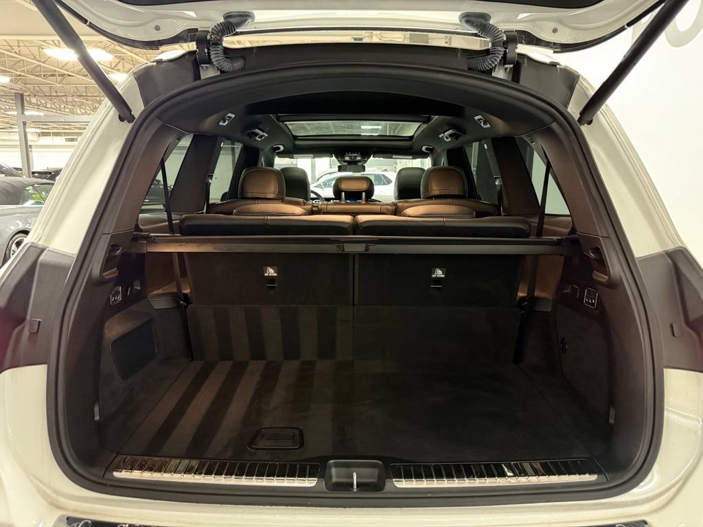 Used 2023 Mercedes-Benz GLS 450 4MATIC image 16