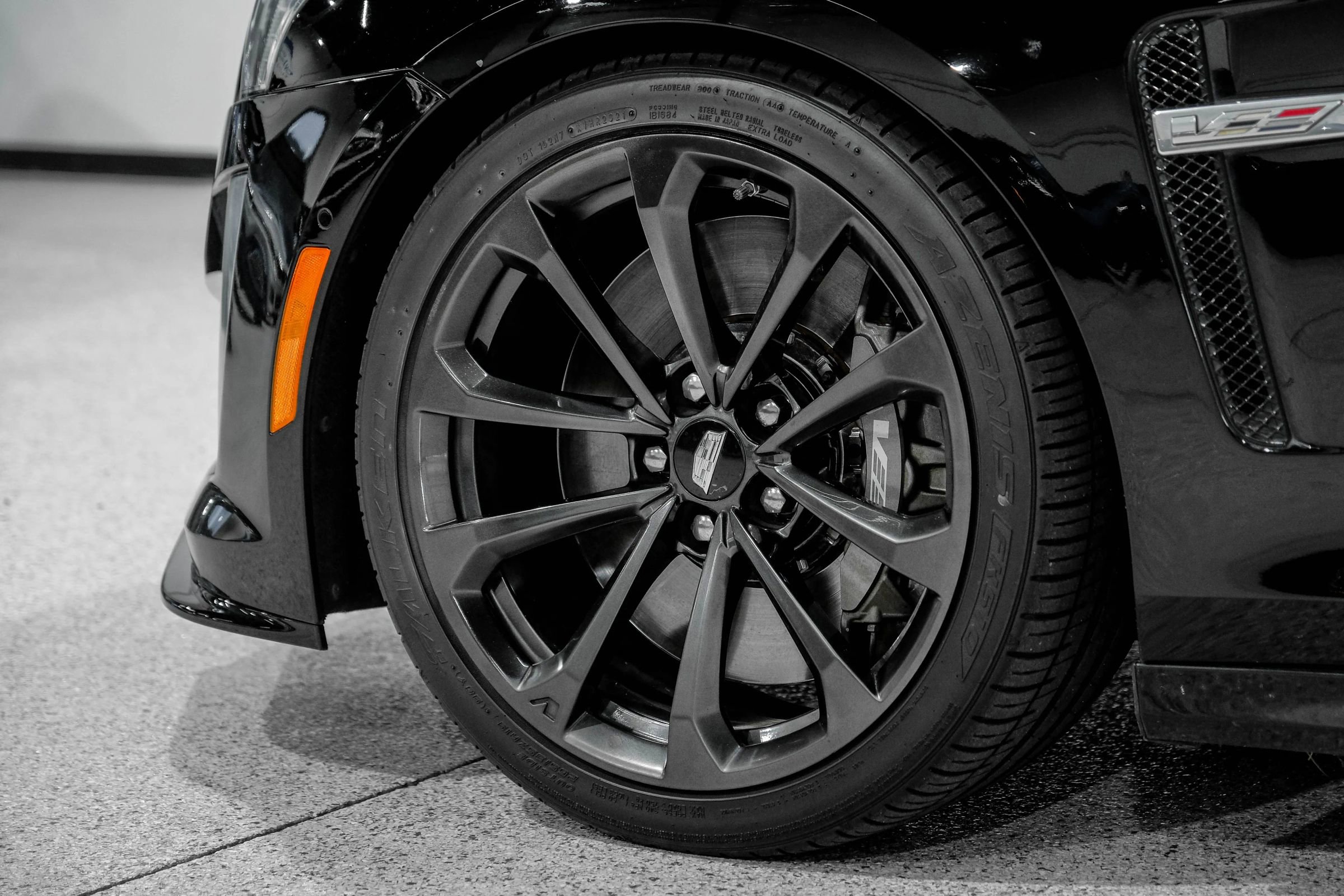 Used 2018 Cadillac CTS V w/ Luxury Package image 62