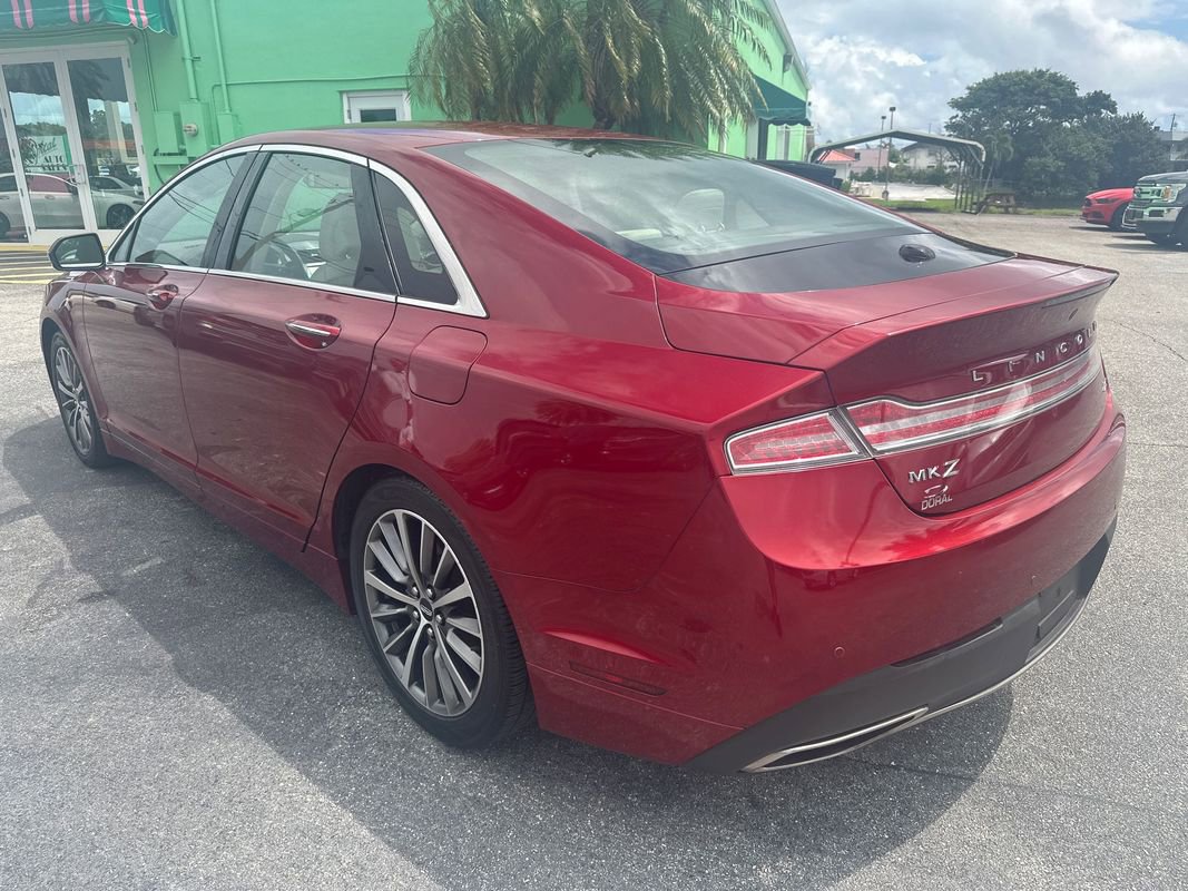 Used 2019 Lincoln MKZ Premiere image 4