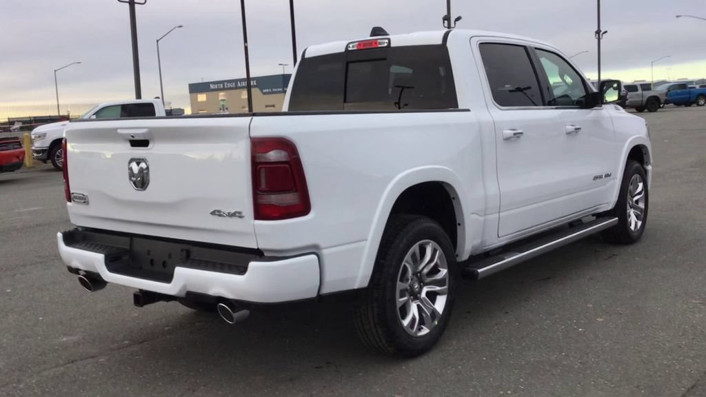 Used 2022 RAM 1500 Limited w/ Body Color Bumper Group AWD/4WD image 8