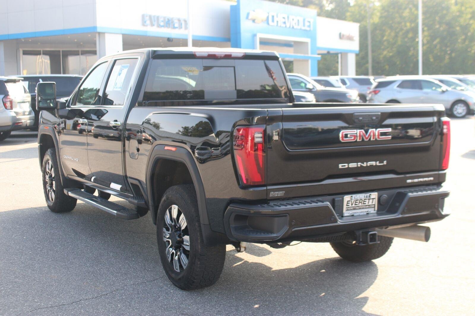 Used 2025 GMC Sierra 2500 Denali w/ Denali Reserve Package AWD/4WD image 5