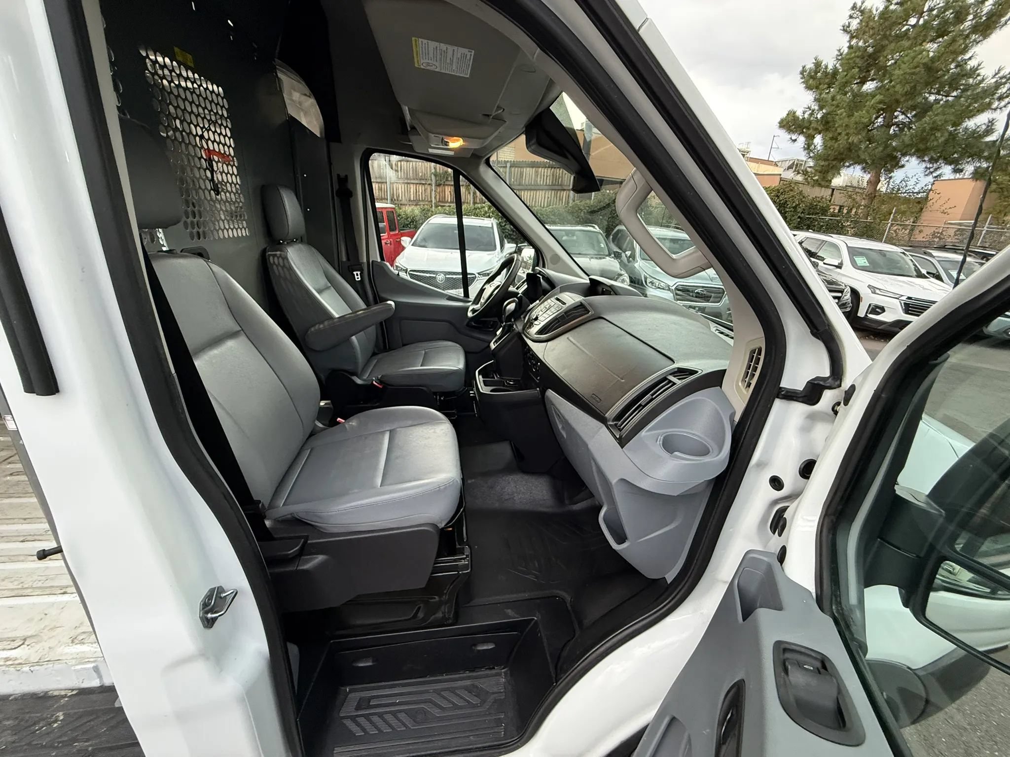 Used 2018 Ford Transit 350 148 High Roof RWD image 17