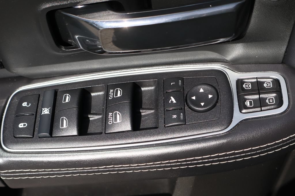 Used 2024 RAM 3500 Limited w/ Night Edition AWD/4WD image 19