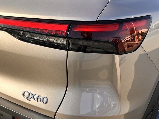 Certified 2024 INFINITI QX60 Luxe image 34