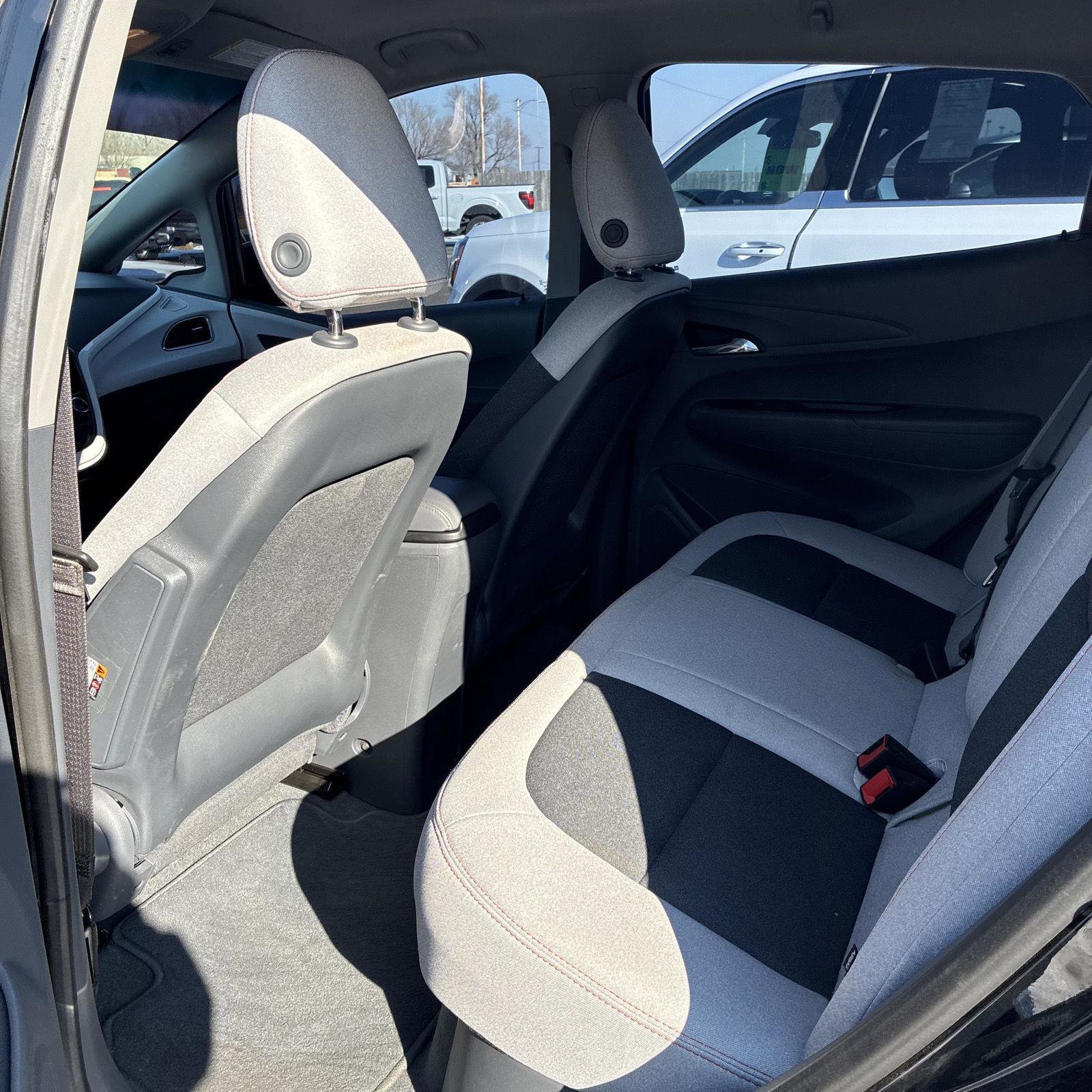 Used 2021 Chevrolet Bolt LT image 9