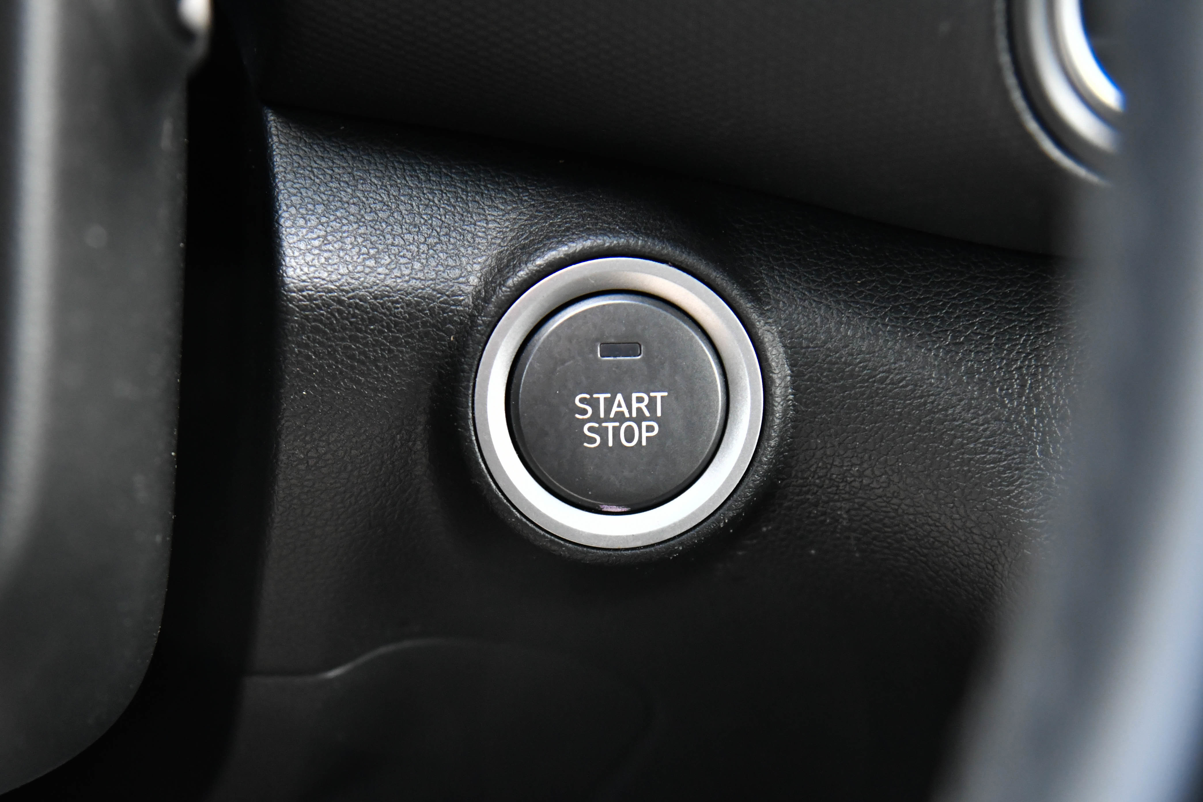 Used 2021 Hyundai Kona Limited image 28