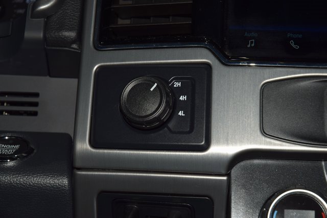 Used 2022 Ford F450 Platinum w/ FX4 Off-Road Package image 36