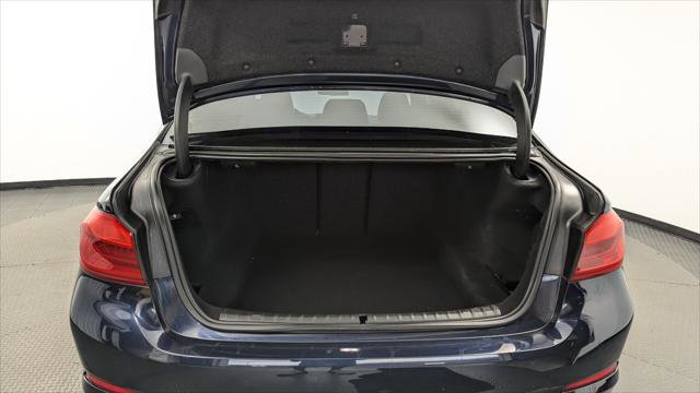 Used 2017 BMW 530i image 18