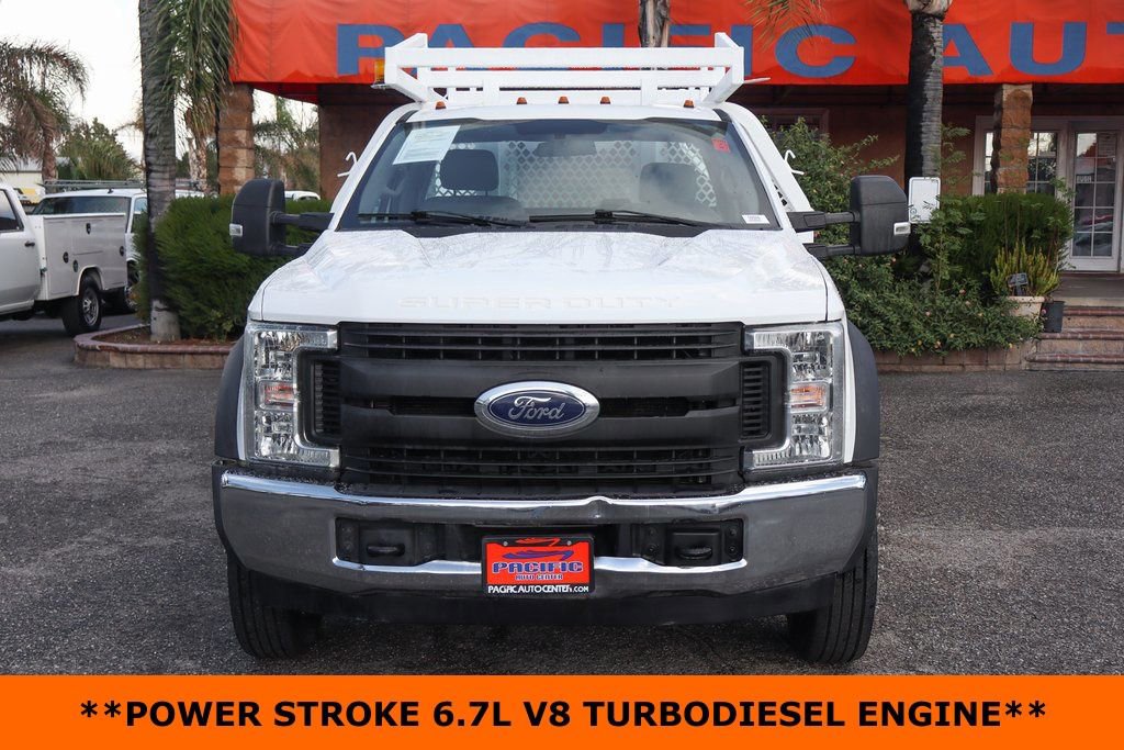 Used 2019 Ford F550 2WD Regular Cab Super Duty image 3