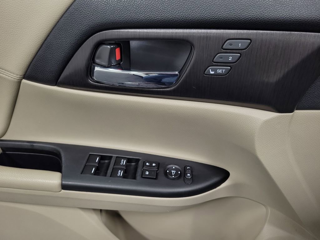 Used 2013 Honda Accord EX-L image 20
