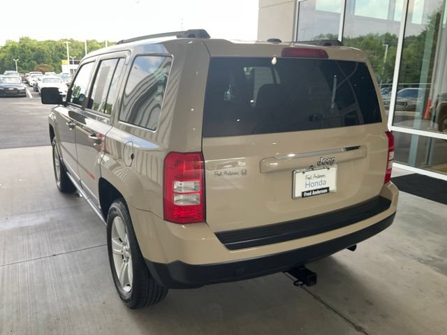 Used 2017 Jeep Patriot Latitude AWD/4WD image 17
