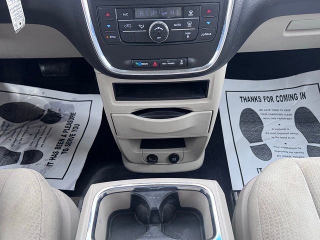 Used 2012 Chrysler Town & Country Touring w/ Entertainment Group #1 image 17