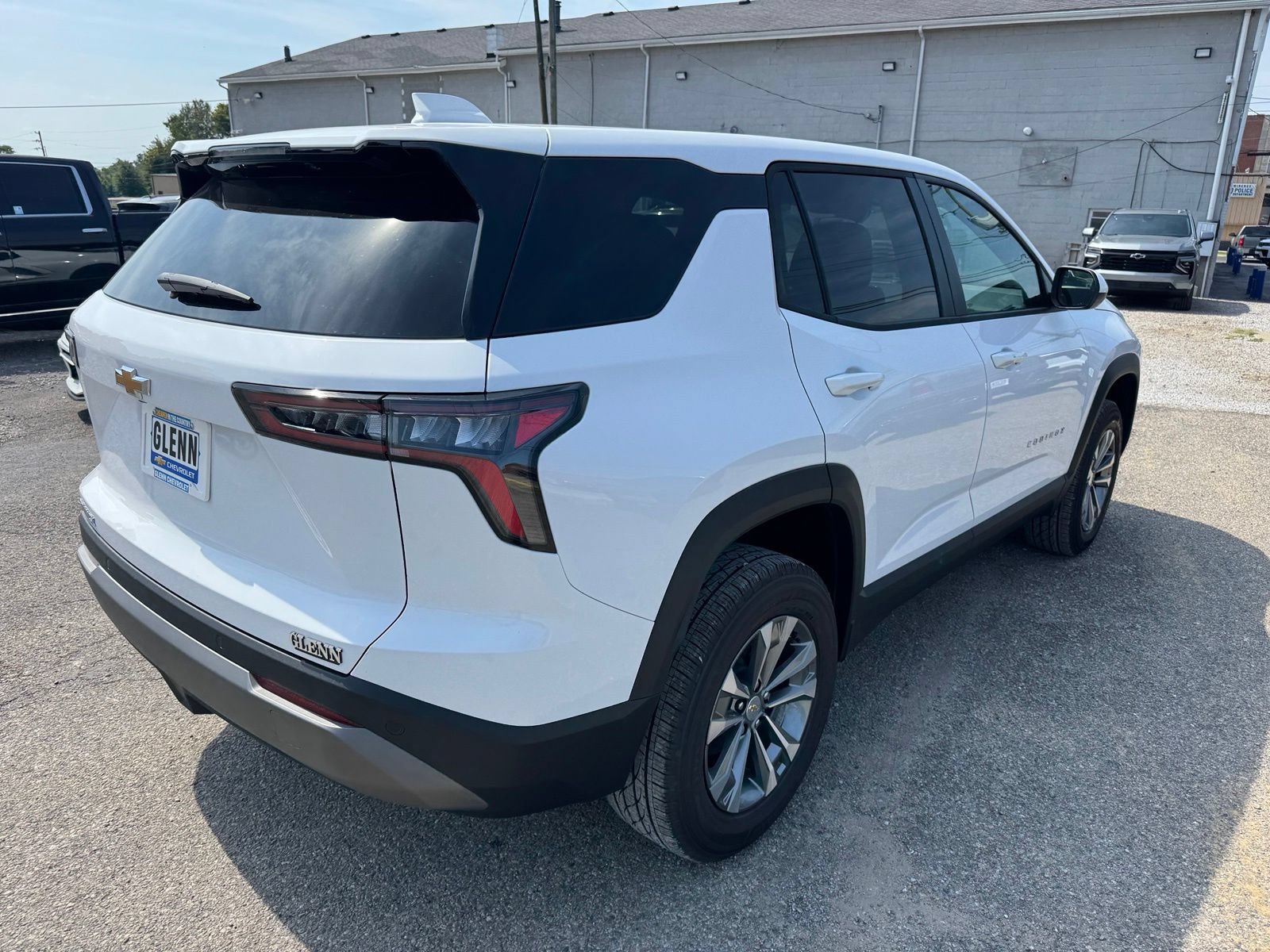 New 2027 Chevrolet Equinox LT FWD image 6