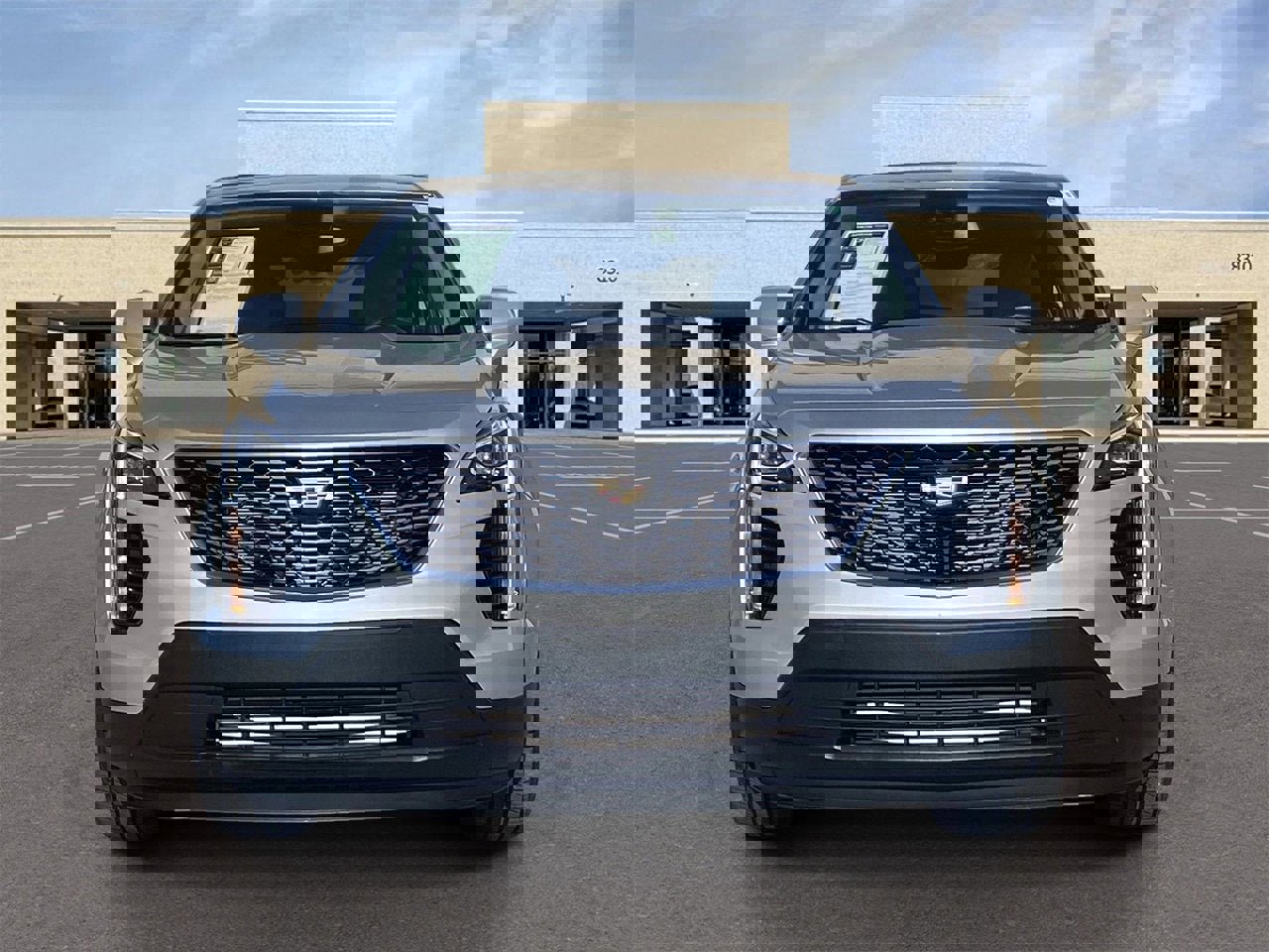 Used 2021 Cadillac XT4 Luxury w/ Cold Weather Package image 2