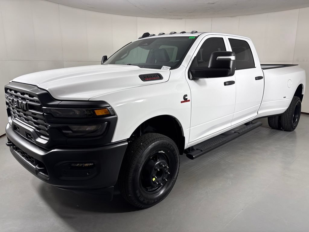 New 2027 RAM 3500 Tradesman AWD/4WD image 4