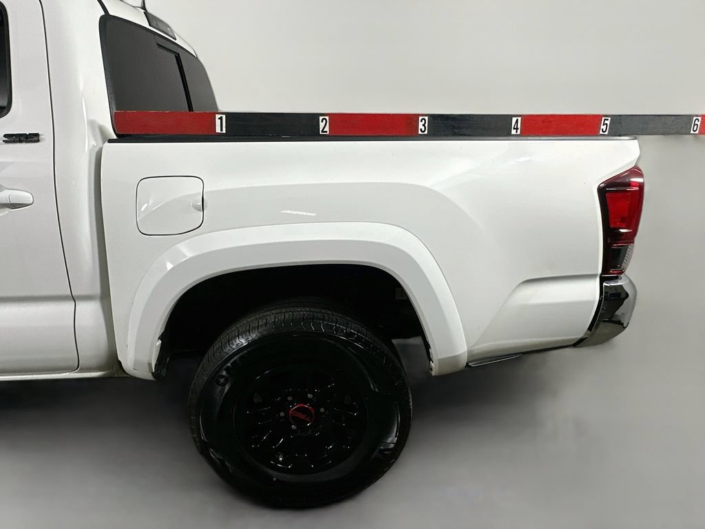 Used 2020 Toyota Tacoma SR5 RWD image 30