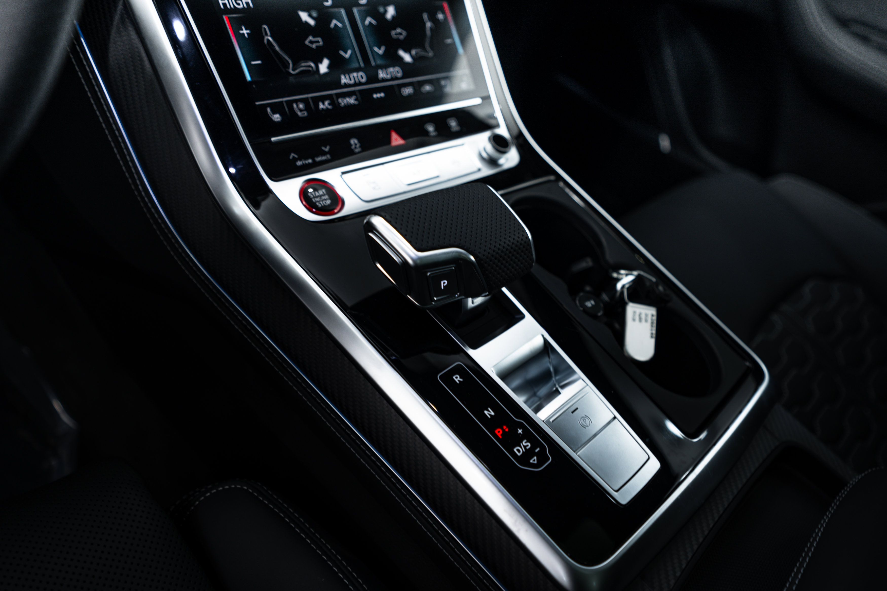 New 2026 Audi RS Q8 performance image 11