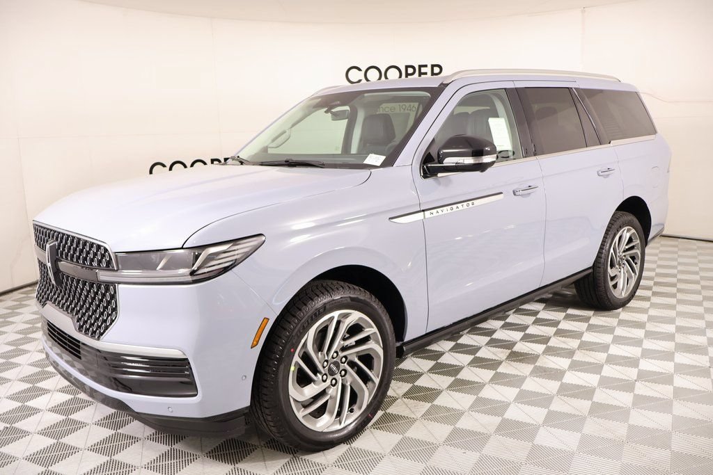 New 2025 Lincoln Navigator Reserve AWD/4WD image 10