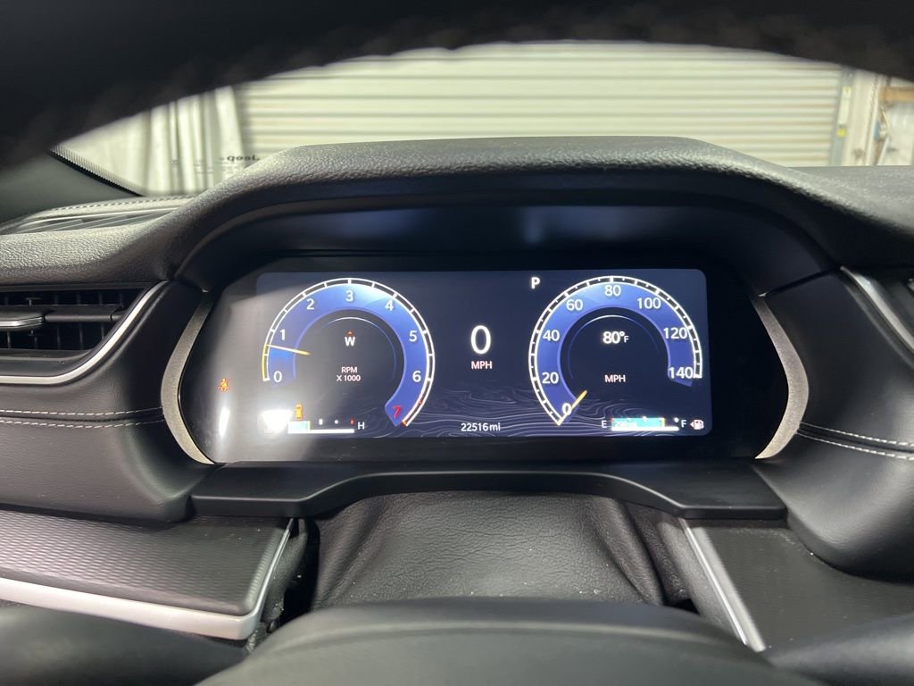 Used 2025 Jeep Grand Cherokee Altitude image 20