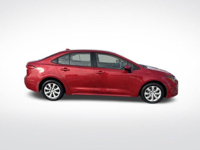 Used 2021 Toyota Corolla LE image 6