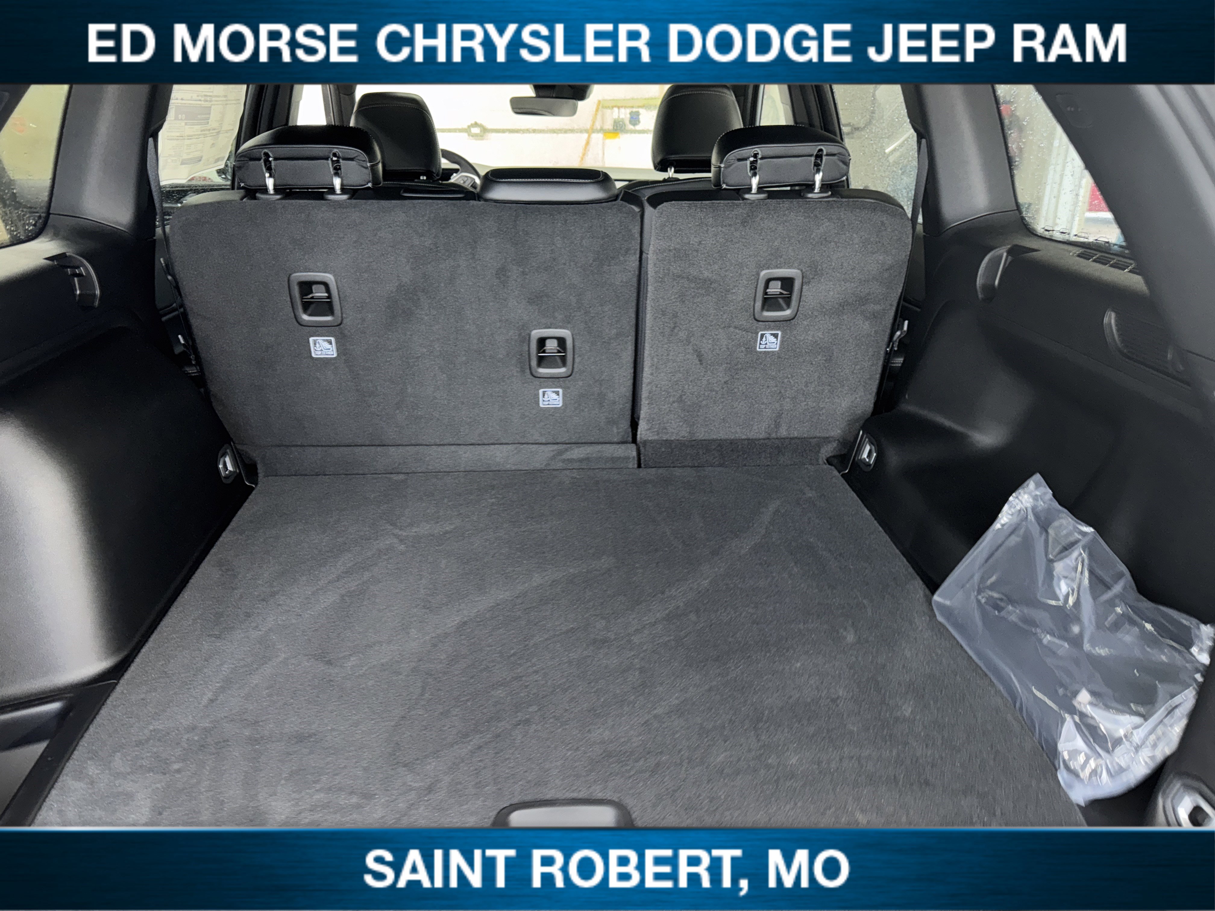 New 2025 Jeep Grand Cherokee Altitude AWD/4WD image 37