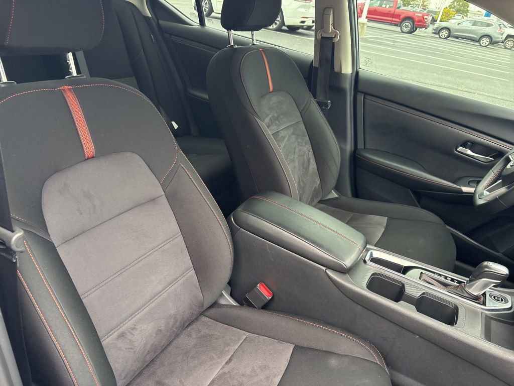 Used 2025 Nissan Sentra SR image 24