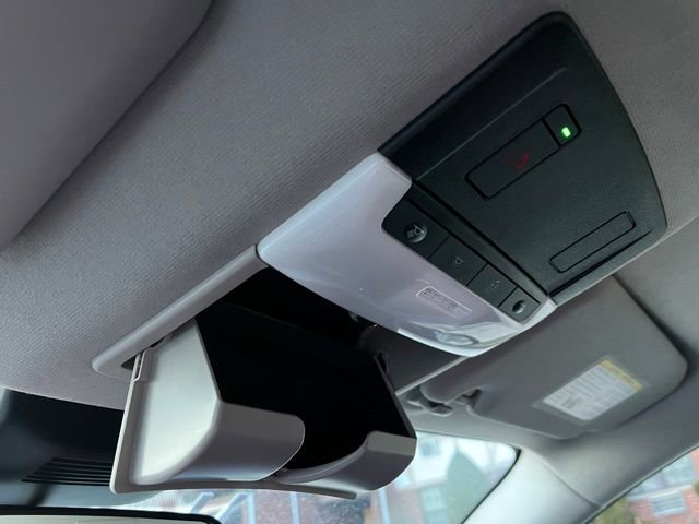 Used 2025 Nissan Sentra SV image 32