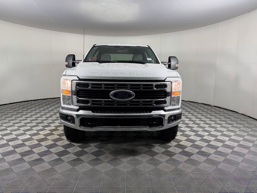 Used 2024 Ford F350 XLT w/ FX4 Off-Road Package image 10