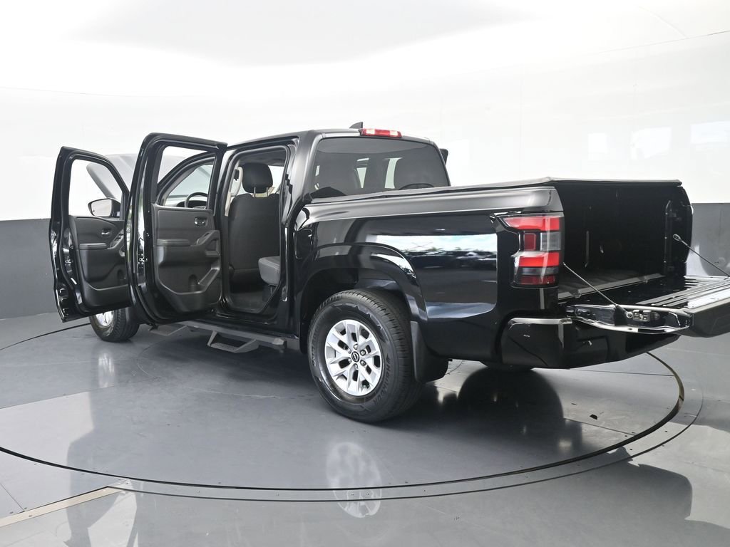 Used 2024 Nissan Frontier SV image 69