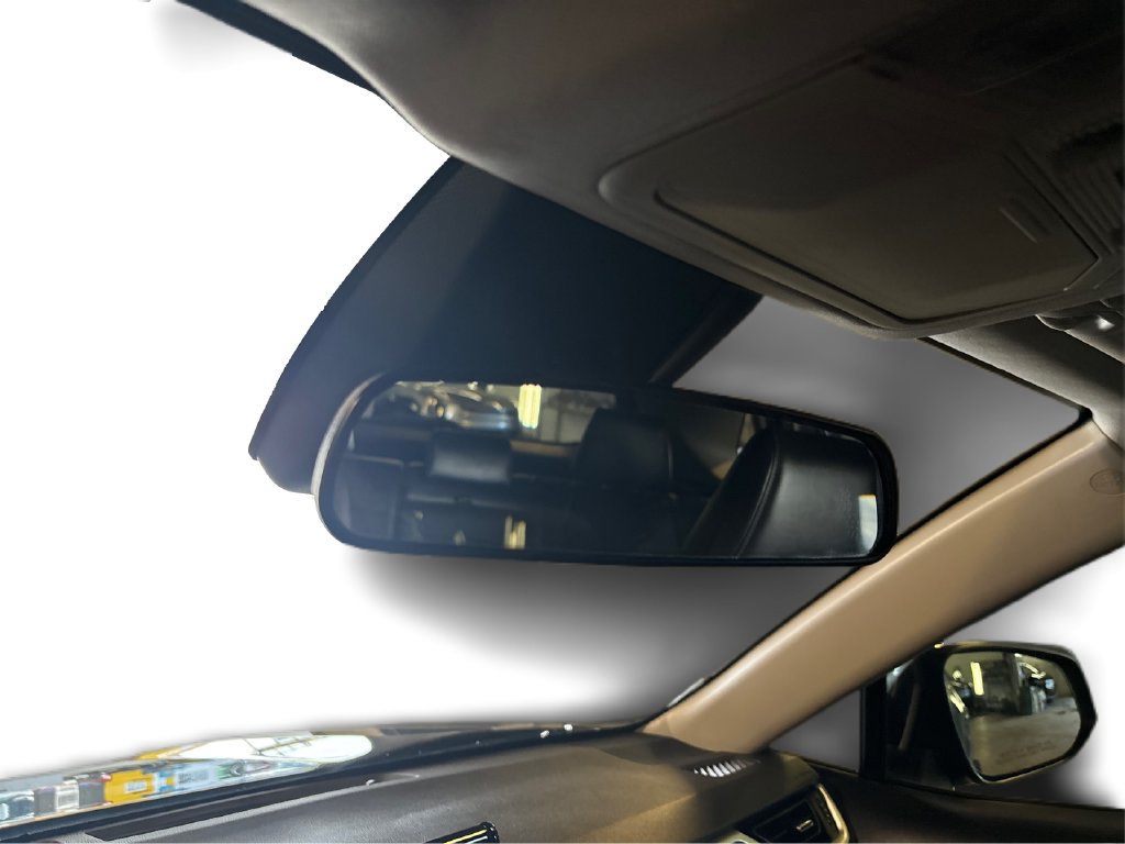 Used 2019 Toyota RAV4 XLE Premium FWD image 27