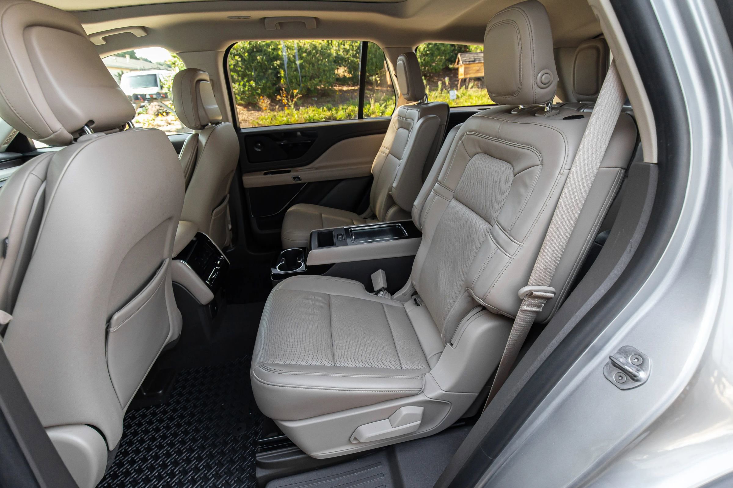 Used 2020 Lincoln Aviator Reserve w/ Equipment Group 201A image 26