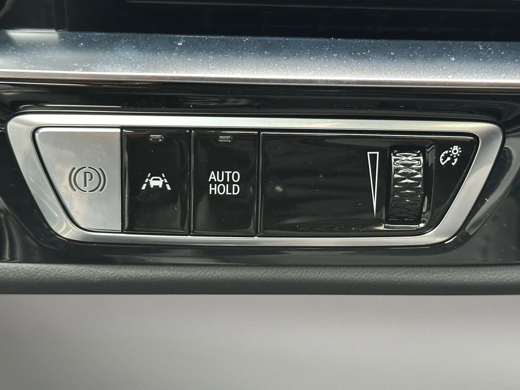 New 2025 Cadillac Lyriq Sport image 32