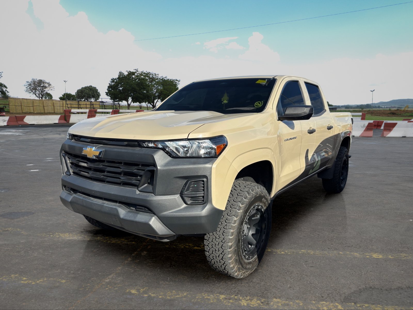 Used 2024 Chevrolet Colorado W/T w/ WT Convenience Package RWD image 5
