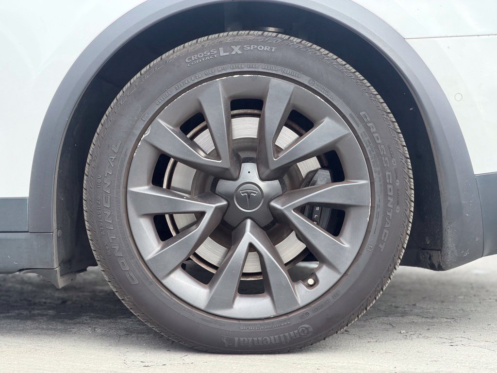 Used 2023 Tesla Model X AWD/4WD image 2