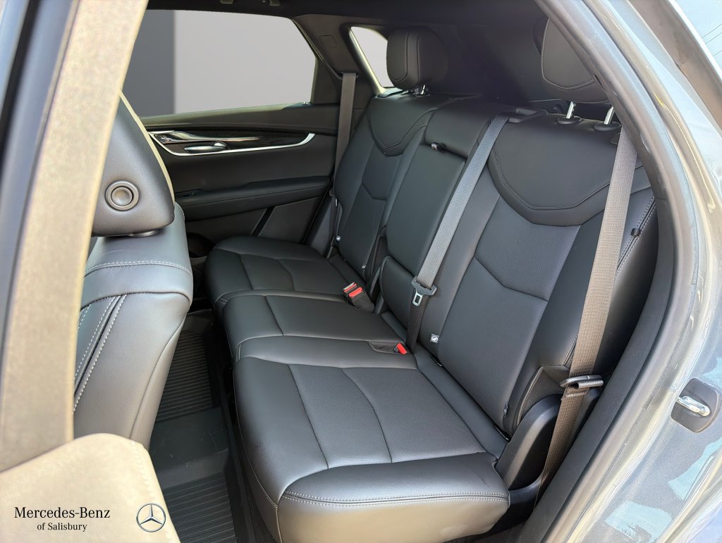 Used 2021 Cadillac XT5 Premium Luxury w/ LPO, Floor Liner Package FWD image 16