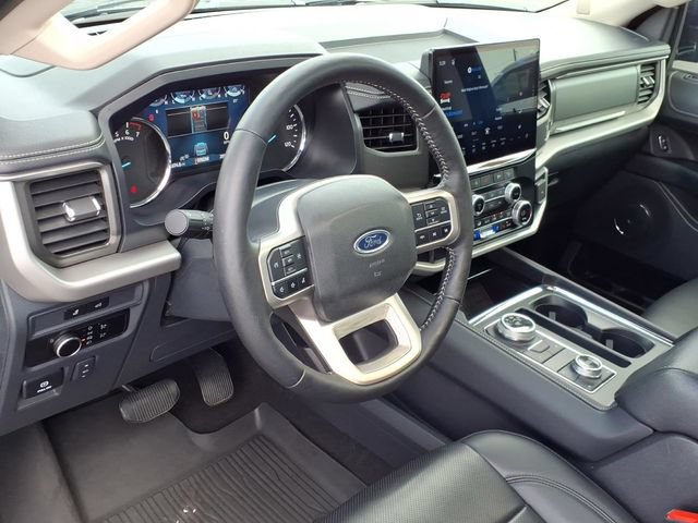 Used 2024 Ford Expedition XLT AWD/4WD image 22