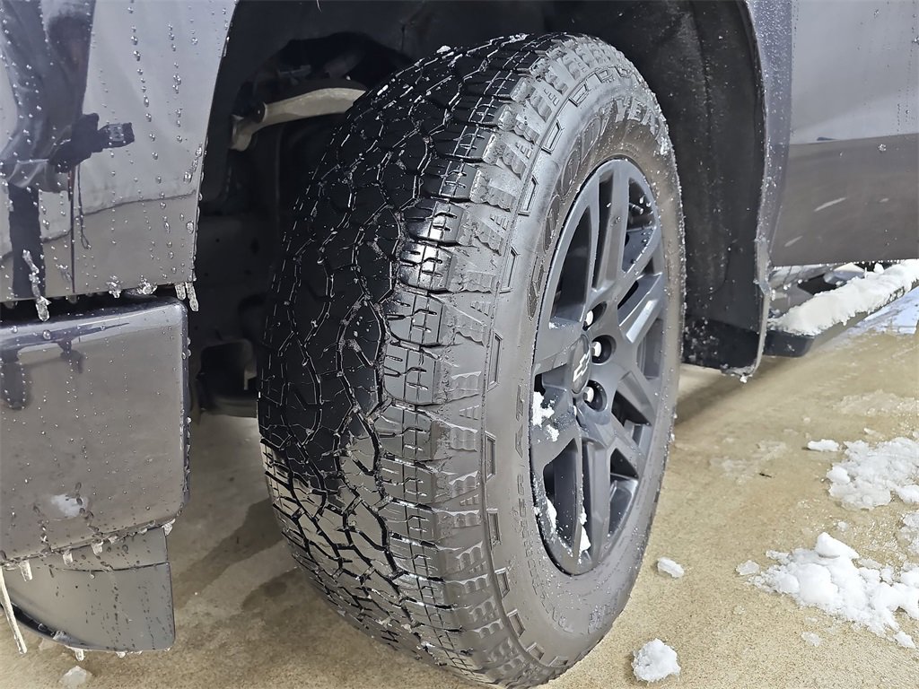 Certified 2022 Chevrolet Silverado 1500 RST image 39