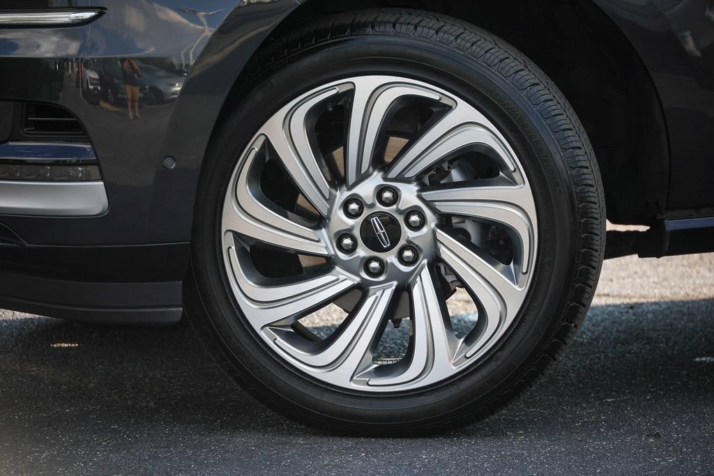 Used 2024 Lincoln Navigator Reserve AWD/4WD image 29