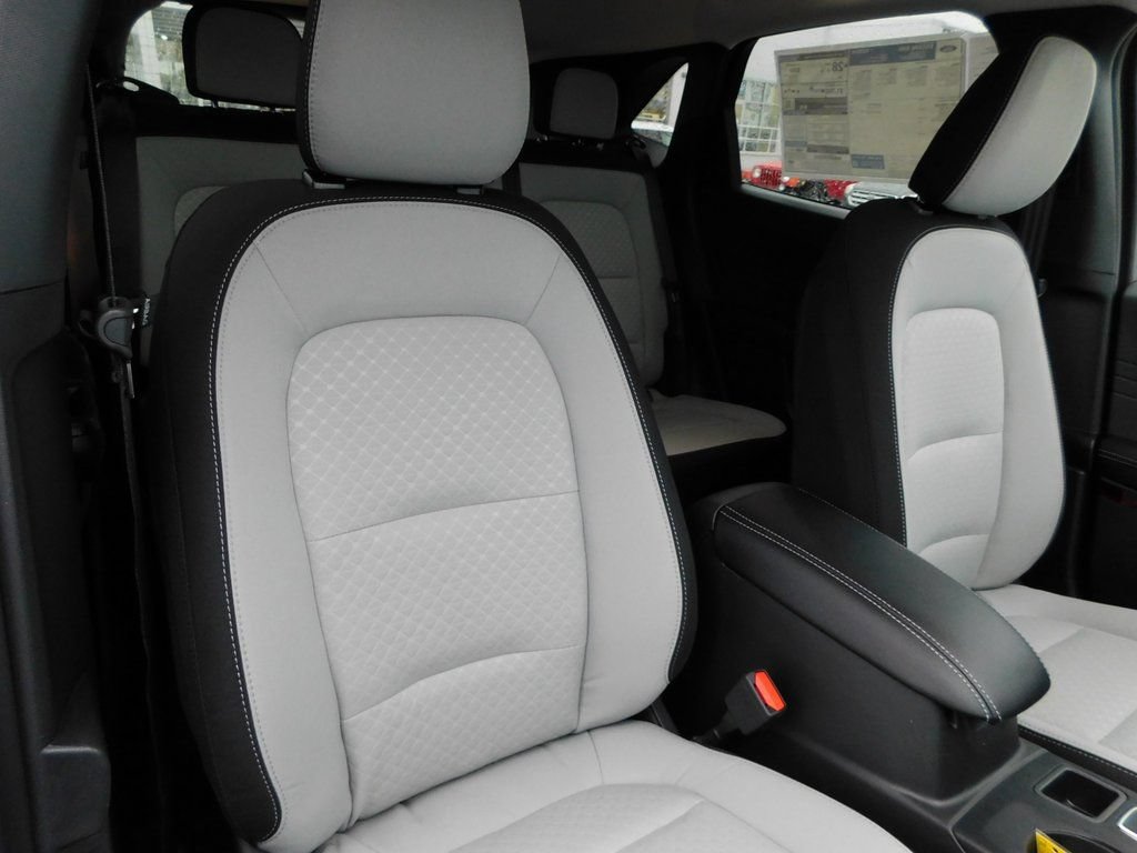 New 2026 Ford Escape Active w/ Active Premium Tech Pack AWD/4WD image 19