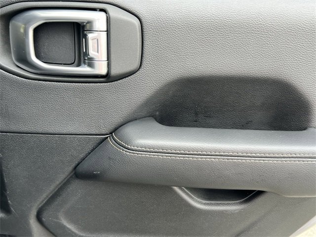 Used 2021 Jeep Wrangler Unlimited Sahara image 40