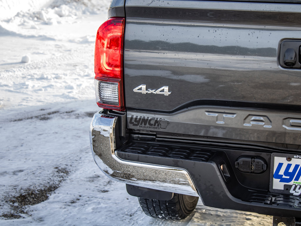 Used 2021 Toyota Tacoma SR5 image 11