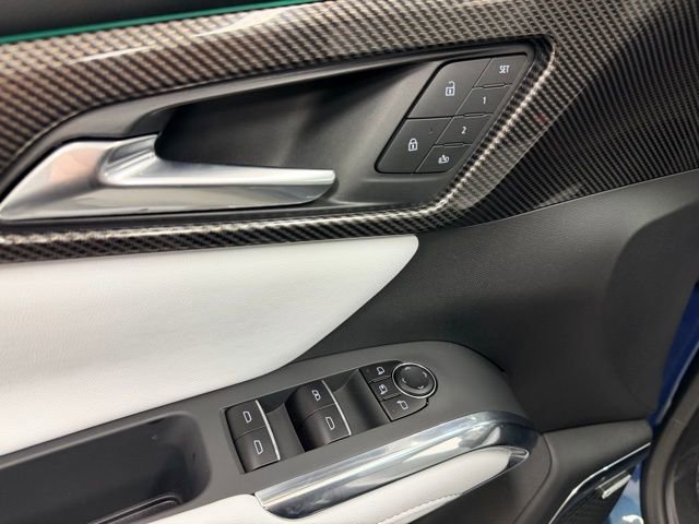 Certified 2026 Chevrolet Traverse High Country image 24