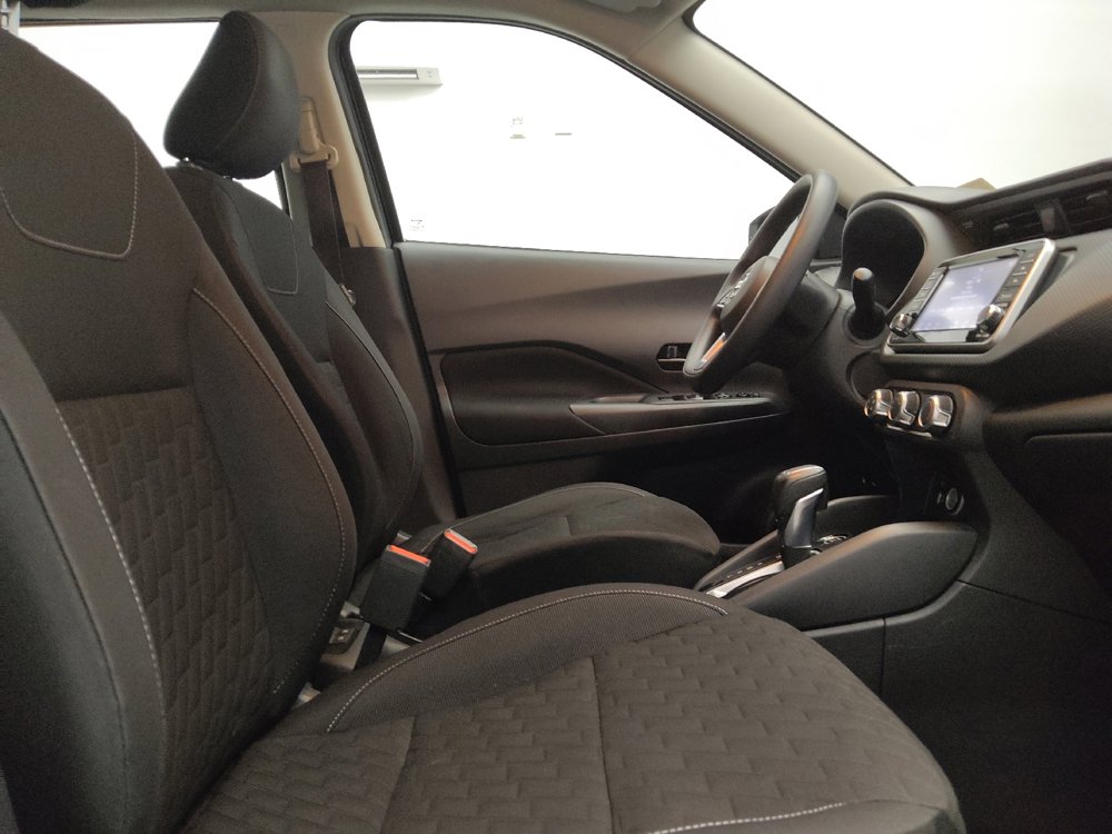 Used 2021 Nissan Kicks S FWD image 21
