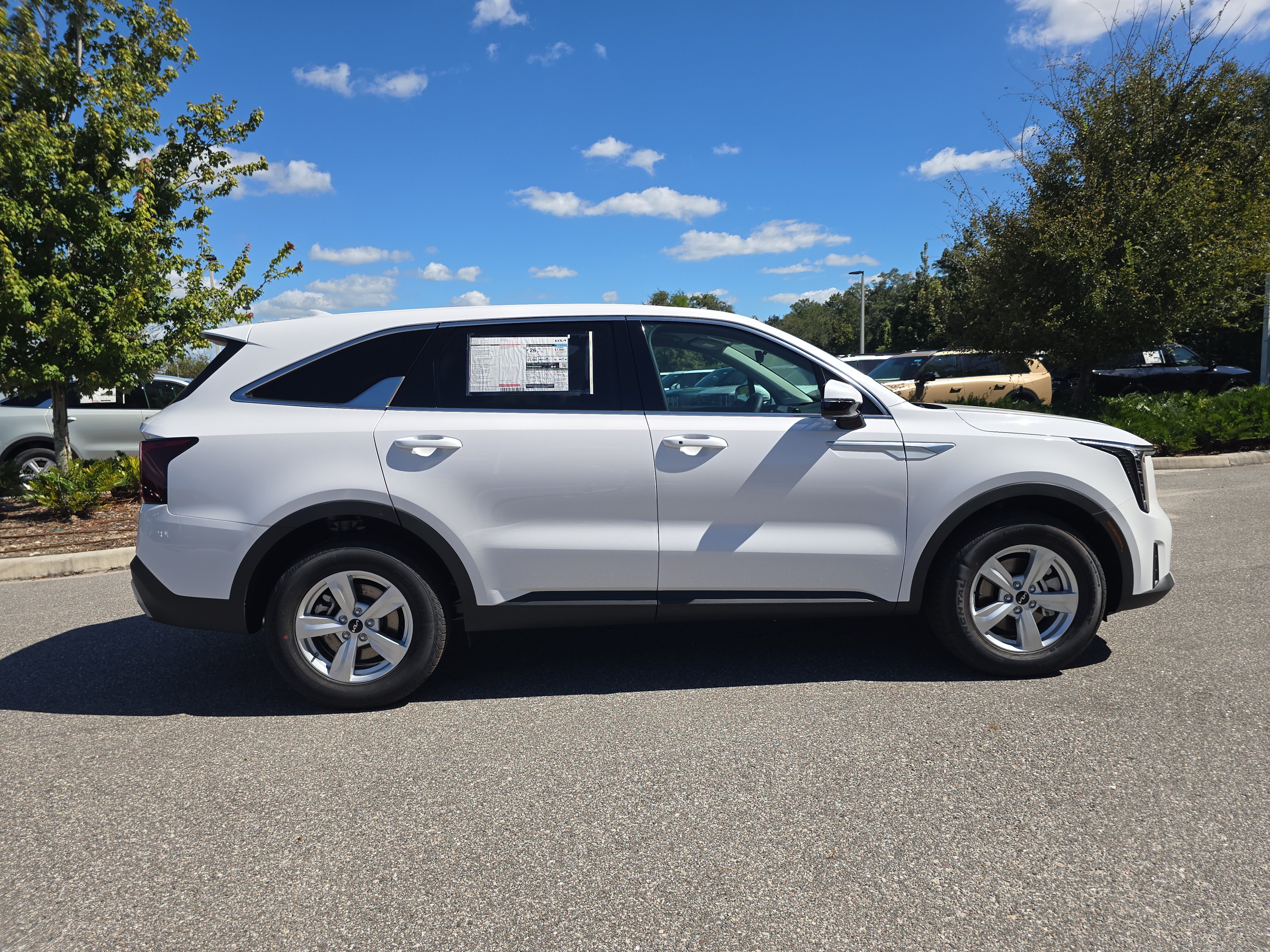 New 2026 Kia Sorento LX FWD image 9