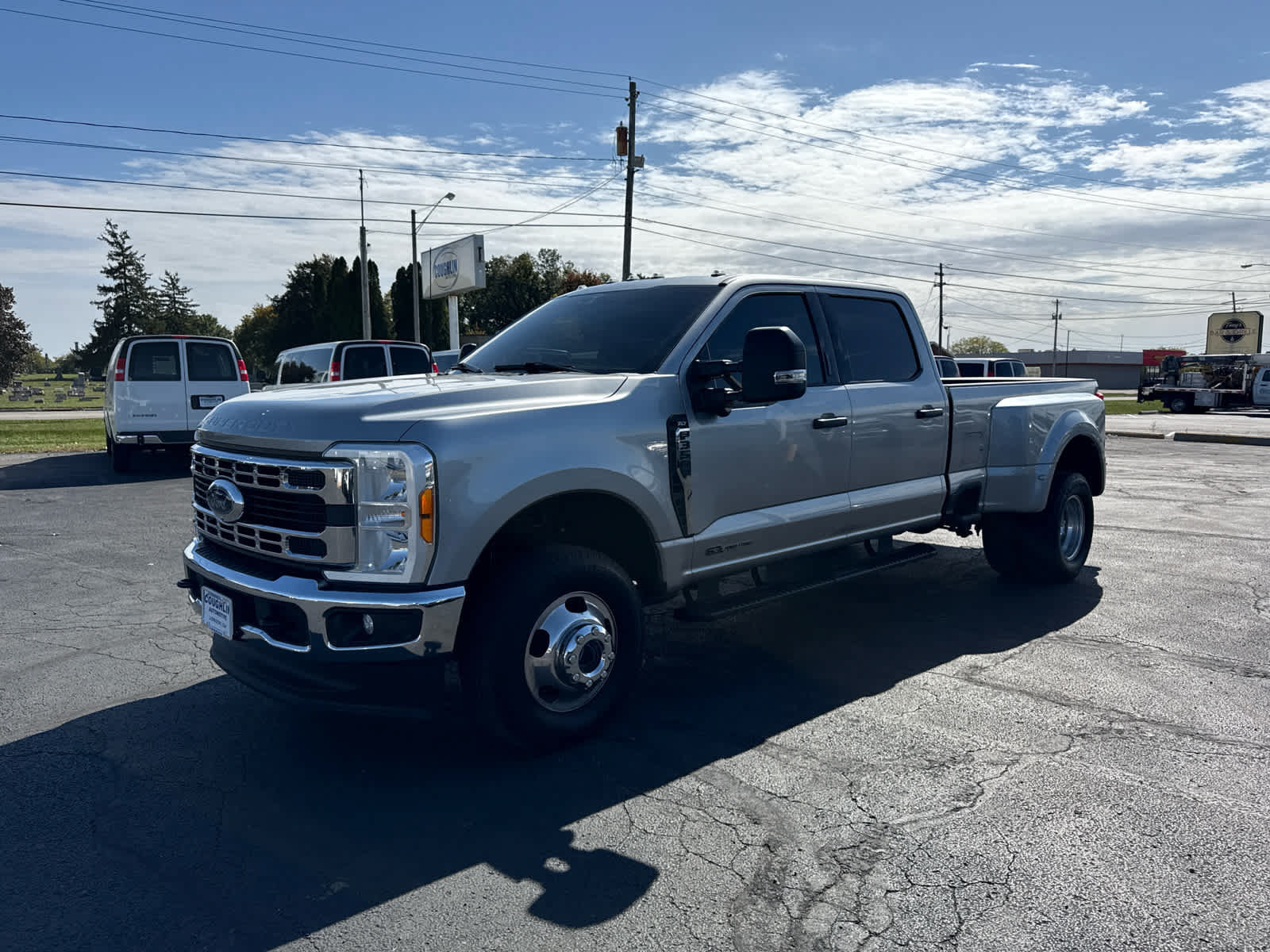 Used 2023 Ford F350 XLT w/ 360-Degree Camera Package AWD/4WD image 1