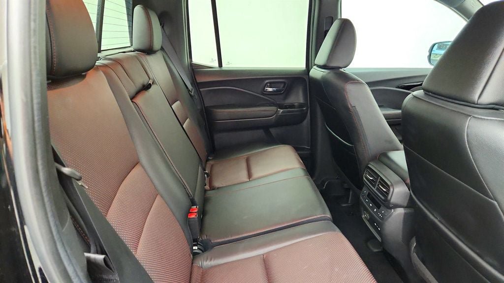 Used 2024 Honda Ridgeline Black Edition image 23
