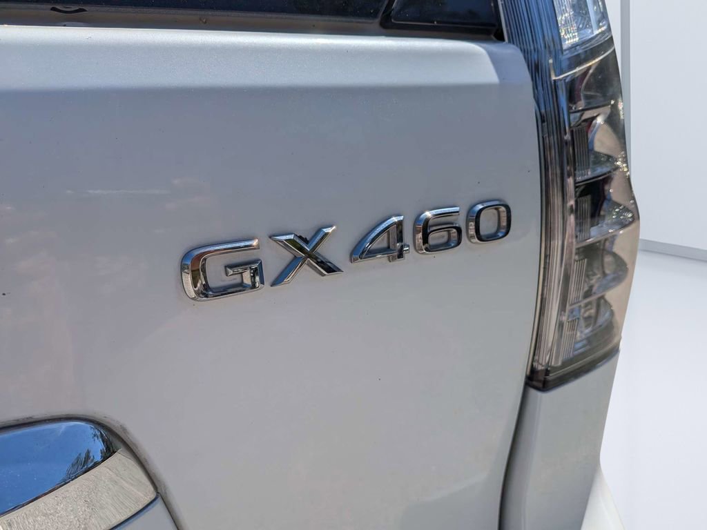 Used 2014 Lexus GX 460 w/ Premium Package image 12